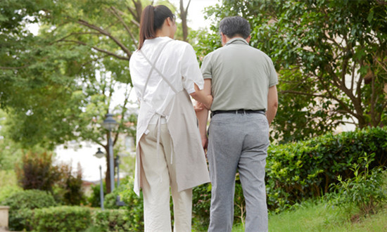 养老服务中心行业发展环境及市场前景分析