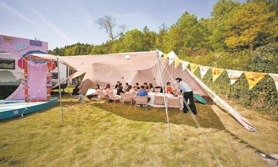 2024年中国露营体验服务行业的产业链上下游结构及重点企业