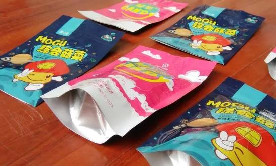 软包装行业深度发展研究：预测到2030年全球塑料软包装市场规模将达2198.11亿美元