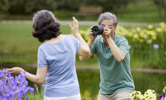 老年人的诗和远方横跨两大万亿市场 老年旅游行业市场投资前景分析