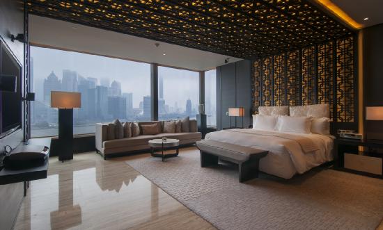 行业分析：“五一”假期酒店价格走高 为何经济型酒店不“经济”?