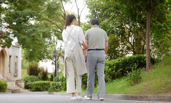 中国养老行业全景调研及产业发展机遇分析