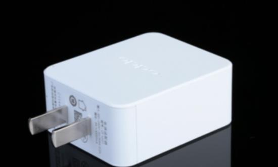 3C数码充电器行业市场规模：预计2026年将达到500亿元