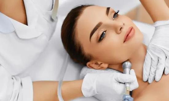 生活美容市场投资环境与前景研究：2025年将突破“万亿”规模