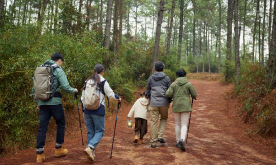 防晒衣行业市场分析2024：防晒服热销成夏季穿搭潮流 入局者越来越多