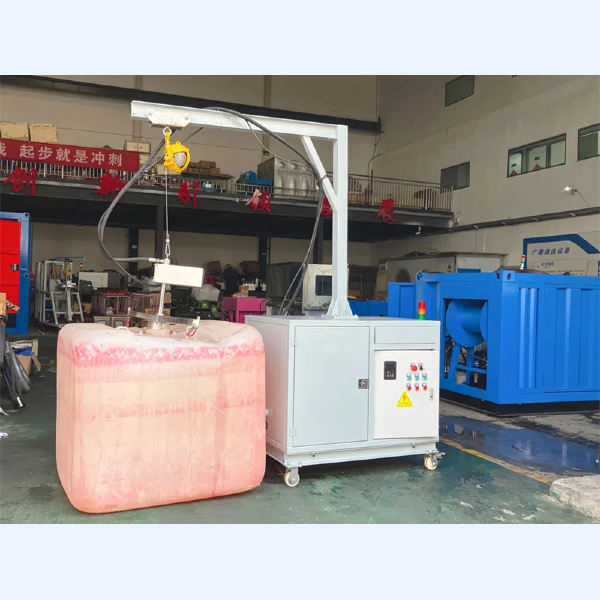 IBC吨桶三维旋转自动清洗机